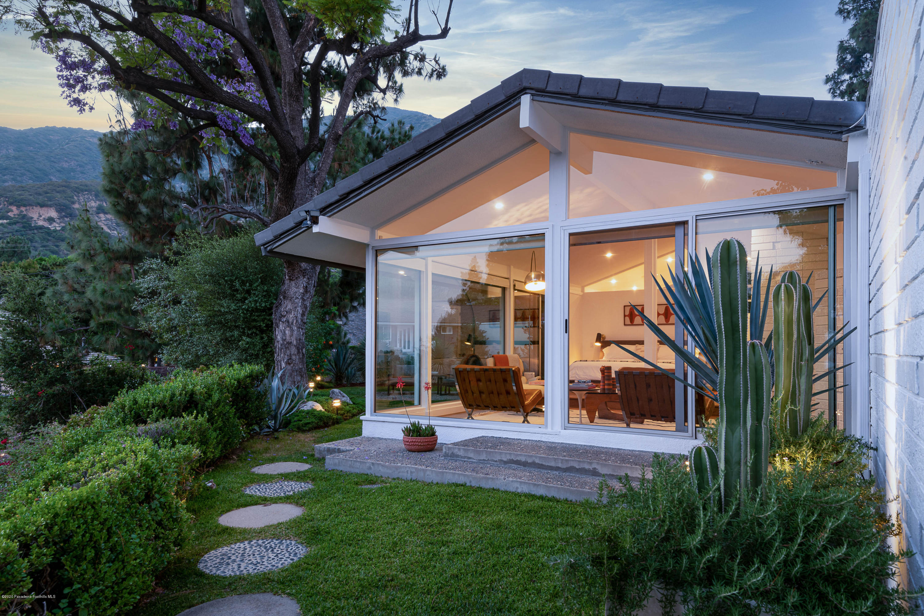 2210 Cielo Place Arcadia, CA 91006 - Photo 32 of 39 a view of a bedroom with a large tree