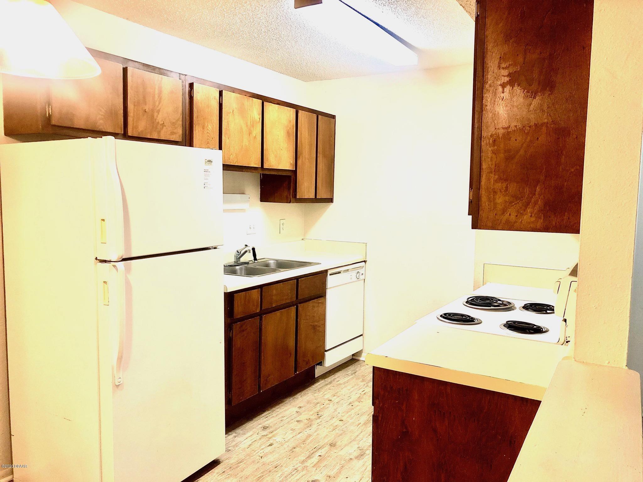 1600 Big Tree Road, Unit B1 South Daytona, FL 32119 - Photo 27 of 37 15