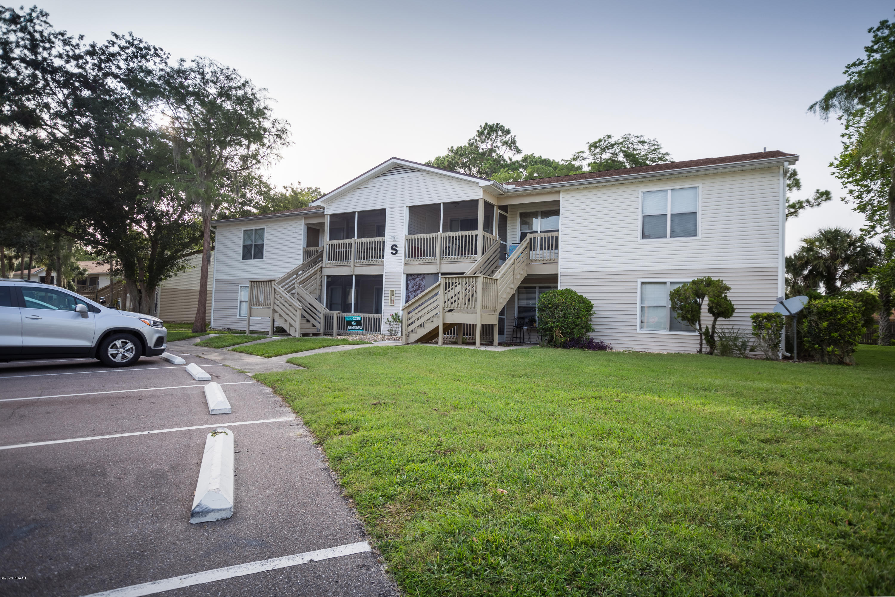 1600 Big Tree Road, Unit B1 South Daytona, FL 32119 - Photo 6 of 37 IMG_4097-HDR