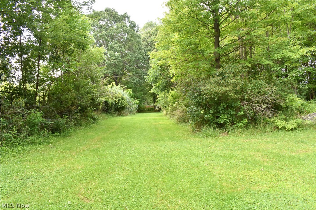 4033 Laurel Road Brunswick, OH 44212 - Photo 28 of 34 930 feet deep