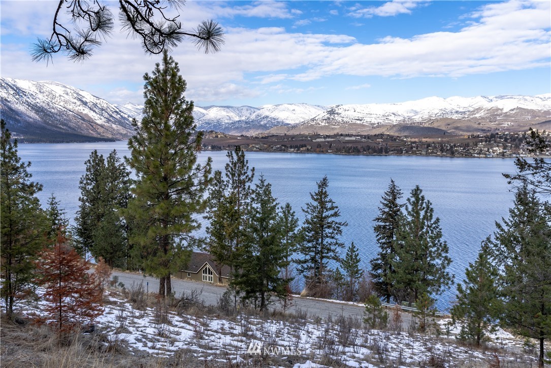 7369 Ridgeview Drive Chelan, WA 98816 - Photo 4 of 33 Gallery Image 4