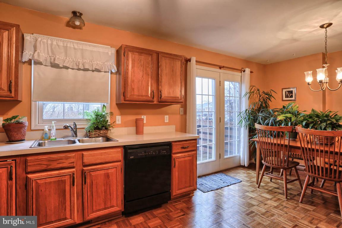 185 Robin Road York, PA 17404 - Photo 5 of 23 Gallery Image 5