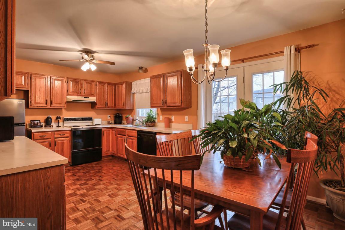 185 Robin Road York, PA 17404 - Photo 7 of 23 Gallery Image 7