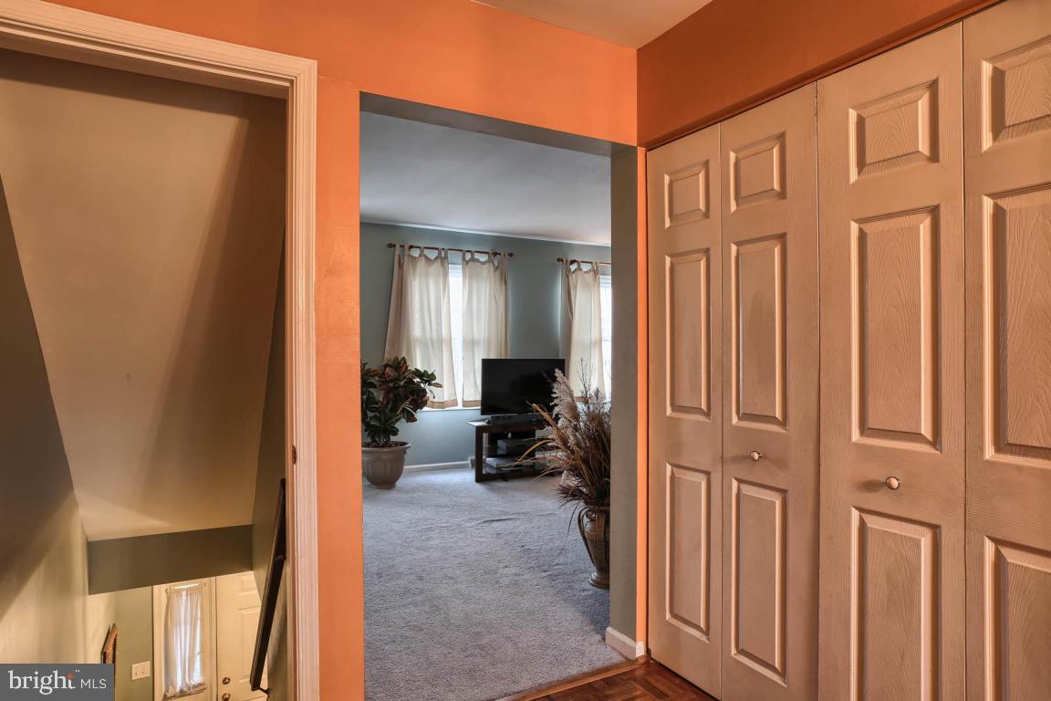 185 Robin Road York, PA 17404 - Photo 8 of 23 Gallery Image 8