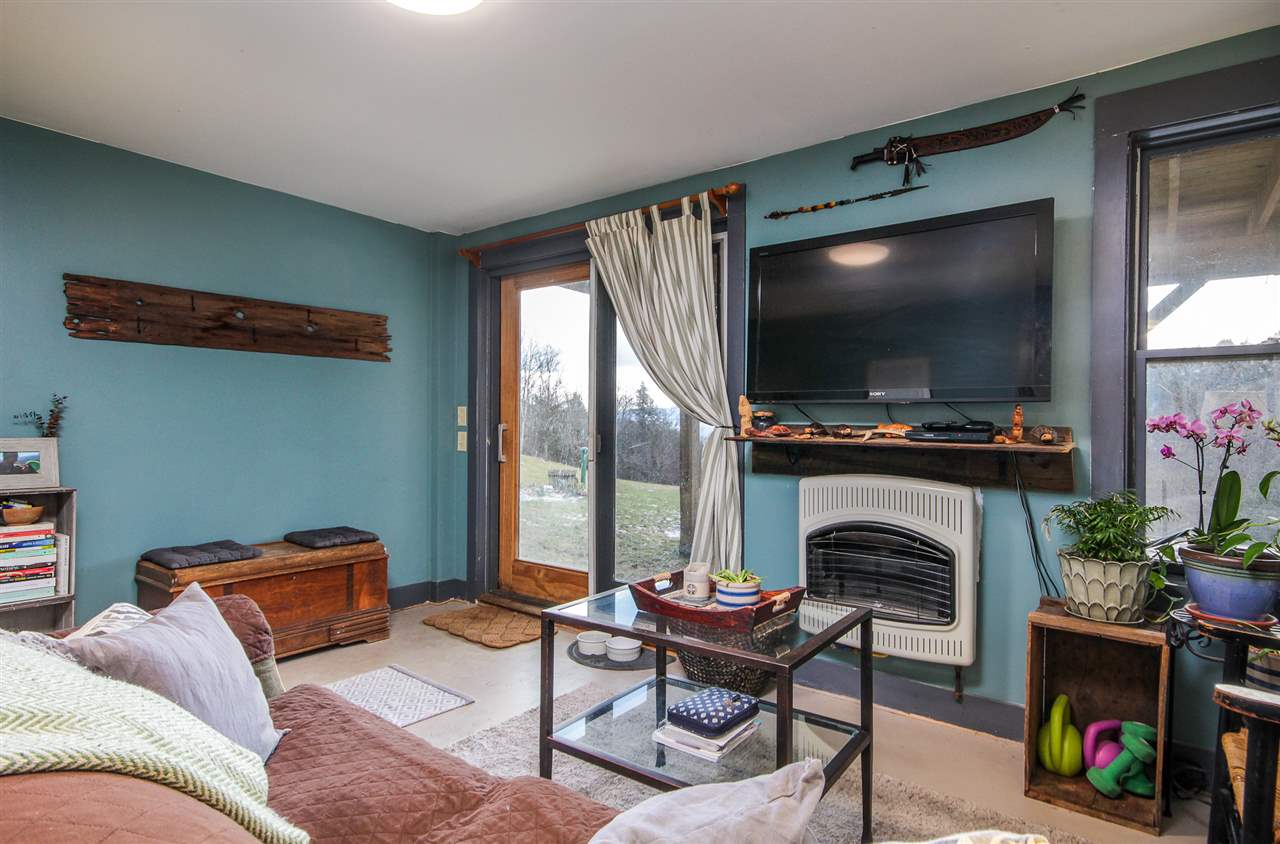 2063 Dowsville Road Duxbury, VT 05660 - Photo 22 of 34 Gallery Image 22