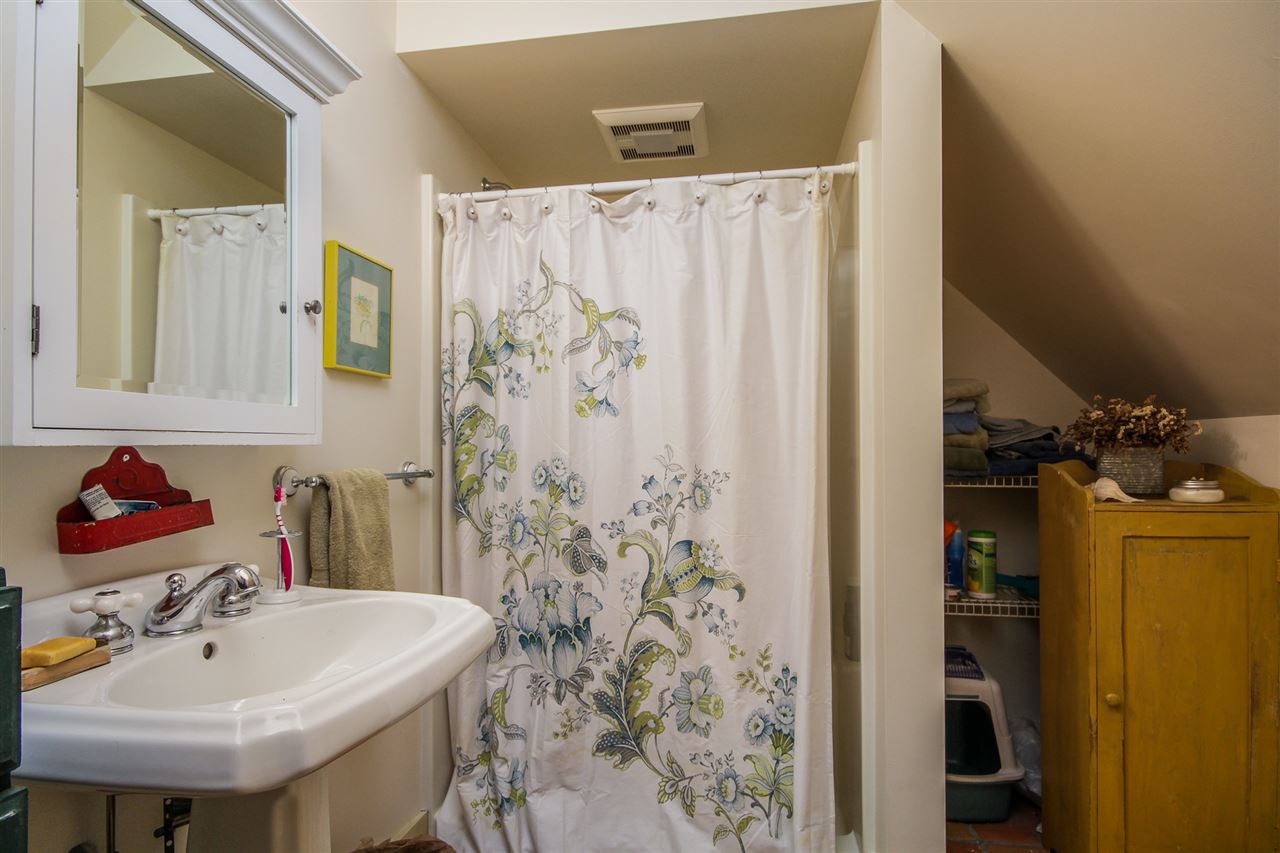 2063 Dowsville Road Duxbury, VT 05660 - Photo 27 of 34 Gallery Image 27