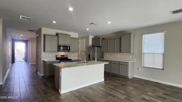 $2,150 | 37845 West Santa Barbara Avenue, Maricopa, AZ 85138