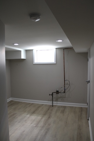 724 Barnsdale Road, Unit 2 La Grange Park, IL 60526 - Photo 18 of 20 a view of an empty room