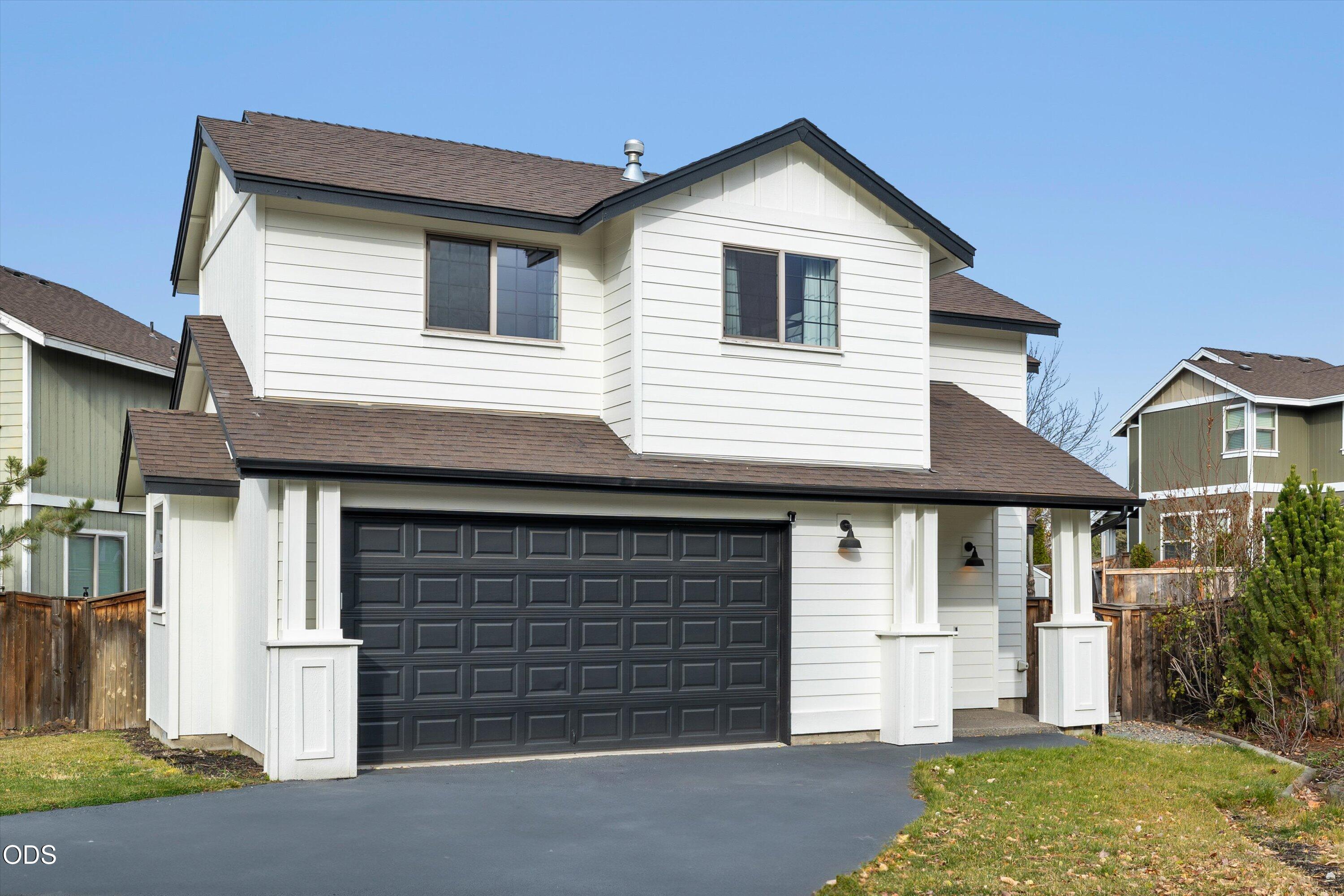 20372 Rocca Way Bend, OR 97702 - Photo 1 of 31