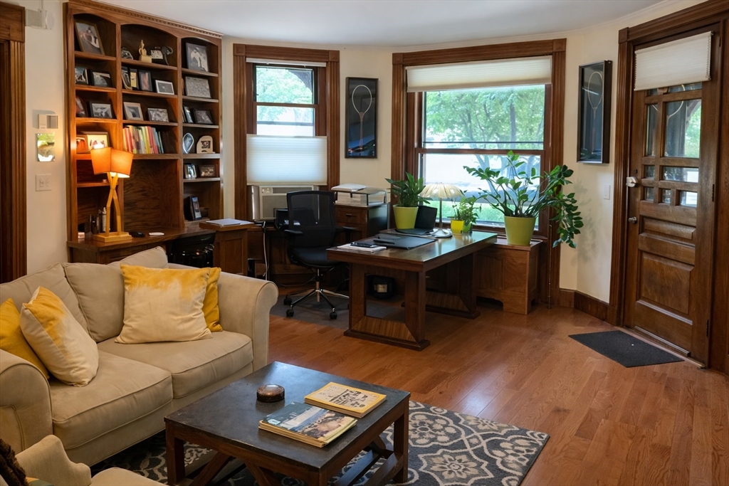 178 Commonwealth Avenue, Unit 2 Boston, MA 02116 - Photo 14 of 15