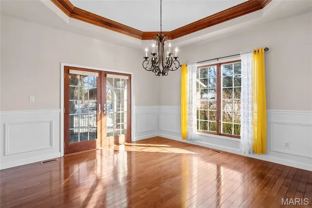 $555,000 | 882 Edward Street, St. Libory, IL 62282