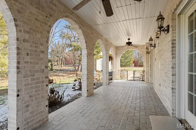 $555,000 | 882 Edward Street, St. Libory, IL 62282