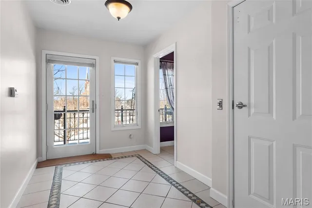 $555,000 | 882 Edward Street, St. Libory, IL 62282