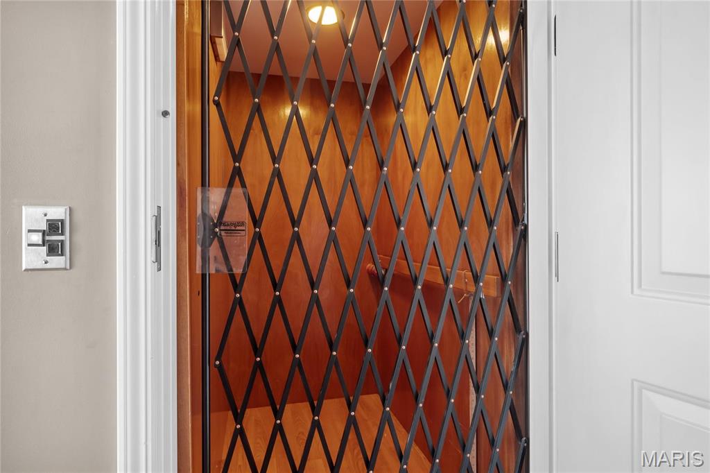 882 Edward Street St. Libory, IL 62282 - Photo 4 of 60