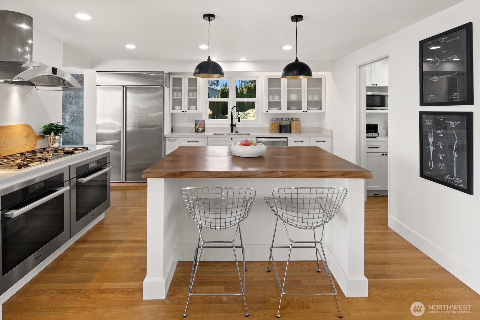 1521 36th Avenue South Seattle, WA 98144 - Photo 13 of 37