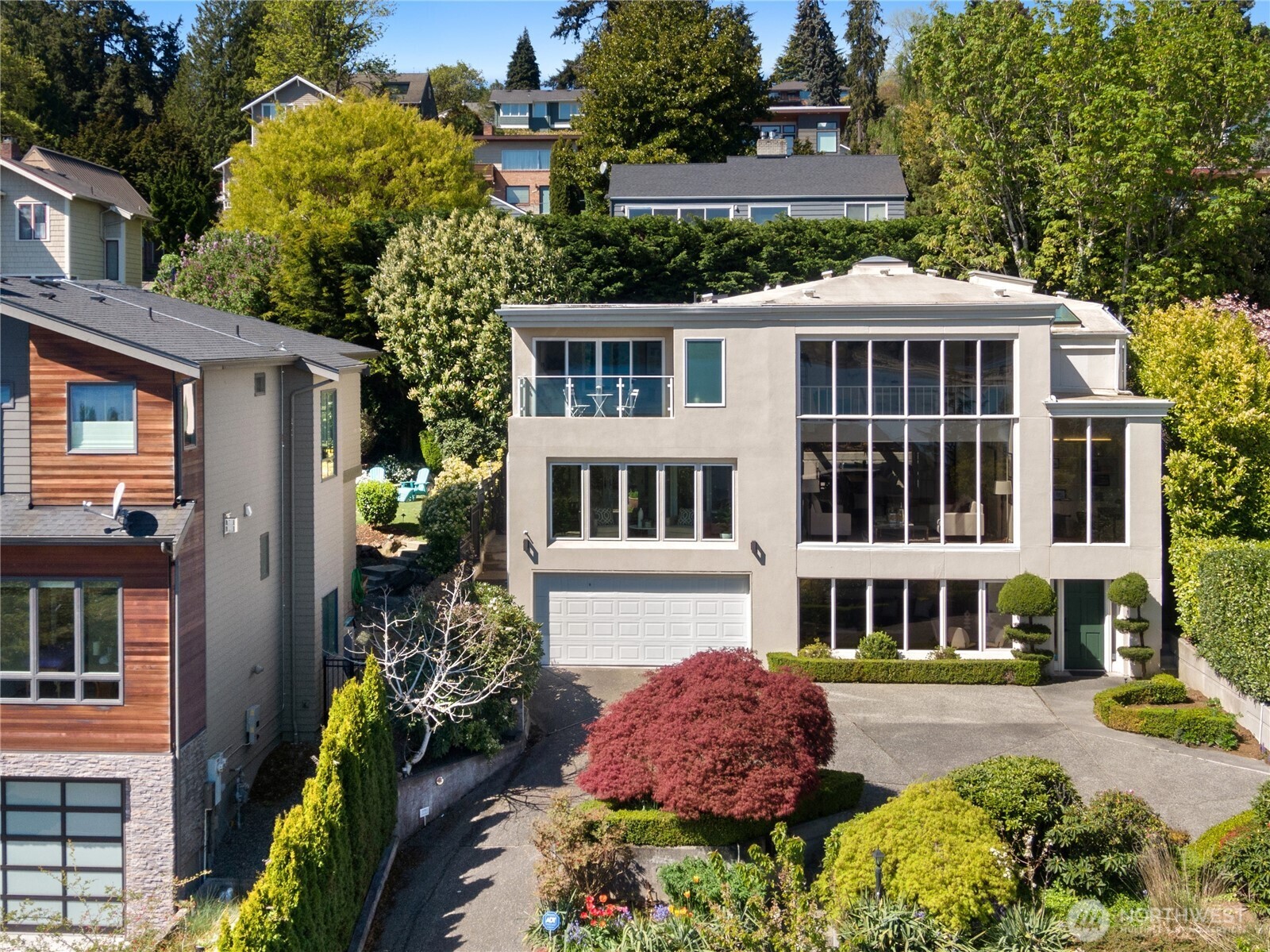 1521 36th Avenue South Seattle, WA 98144 - Photo 2 of 37