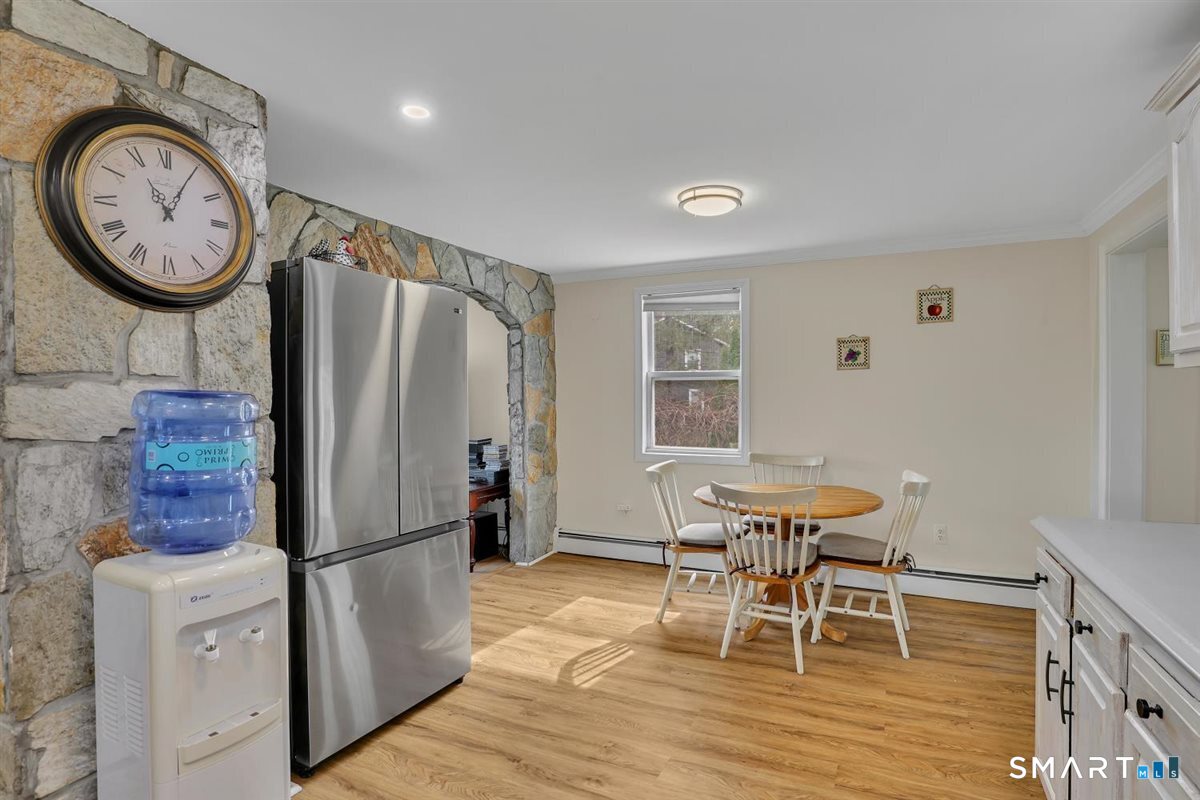 112 Weekeepeemee Road Bethlehem, CT 06751 - Photo 8 of 40