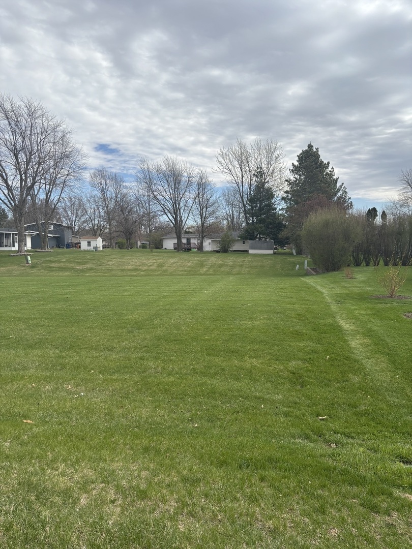 904 Southwest 8th Avenue Aledo, IL 61231 - Photo 2 of 5