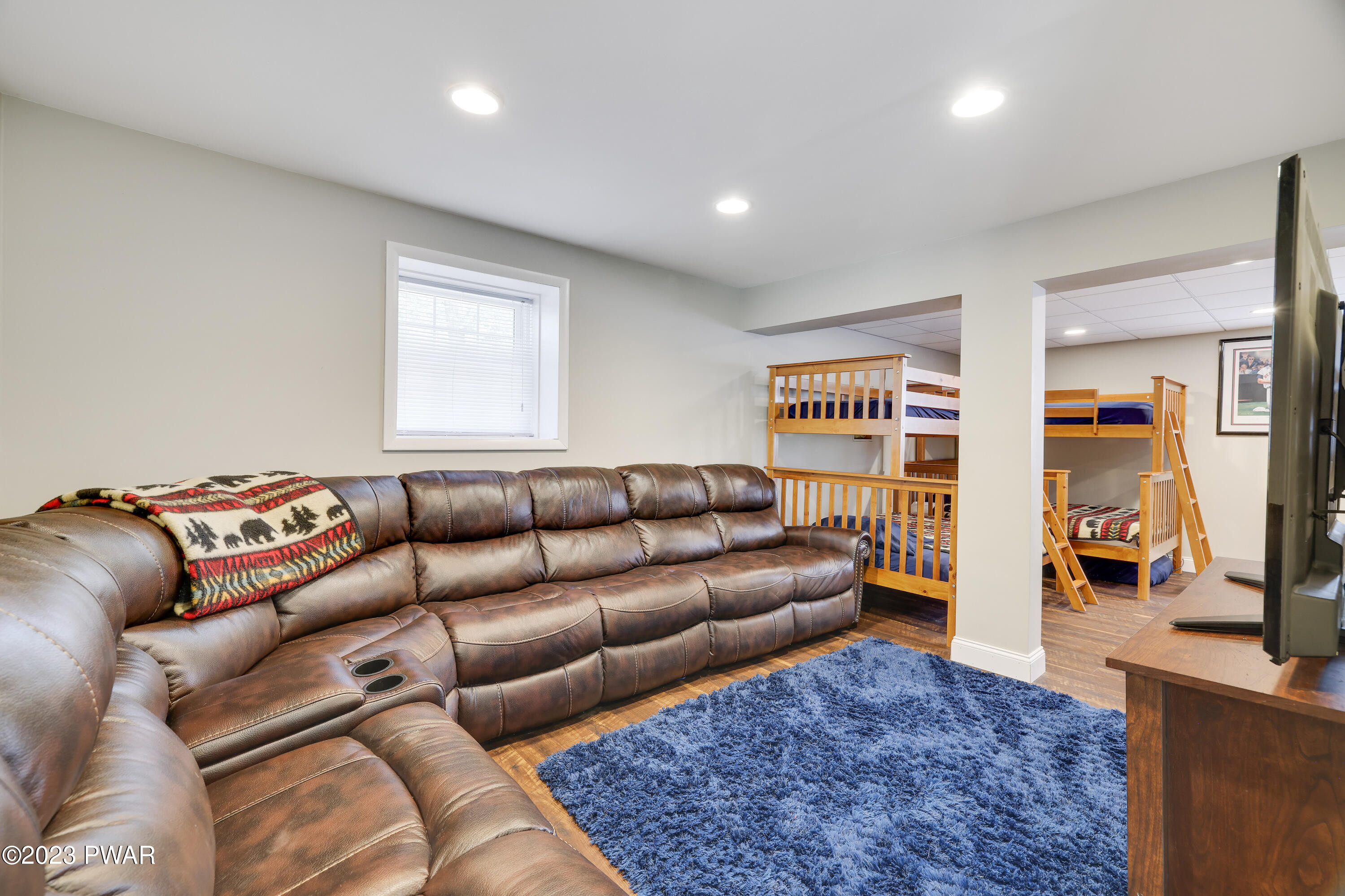 124 Maple Leaf Road Lackawaxen, PA 18435 - Photo 35 of 50 family room