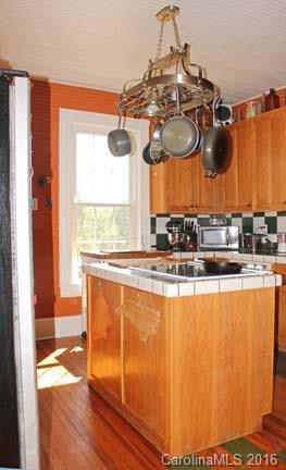 17 Hampton Heights Road Canton, NC 28716 - Photo 8 of 24