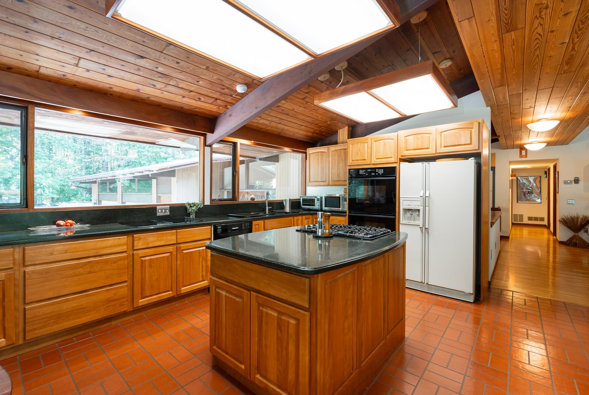 46 Gage Road Bedford, NH 03110 - Photo 6 of 36