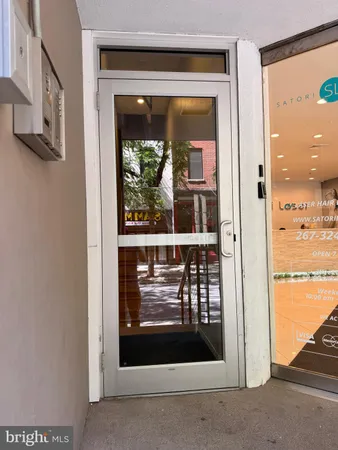 $2,500 | 1120 Walnut Street, Unit 3A, Philadelphia, PA 19107