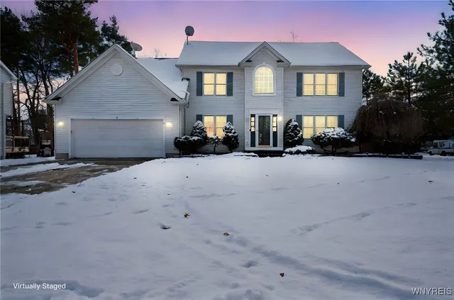 $465,000 | 31 Azure Pine Court, Amherst, NY 14228