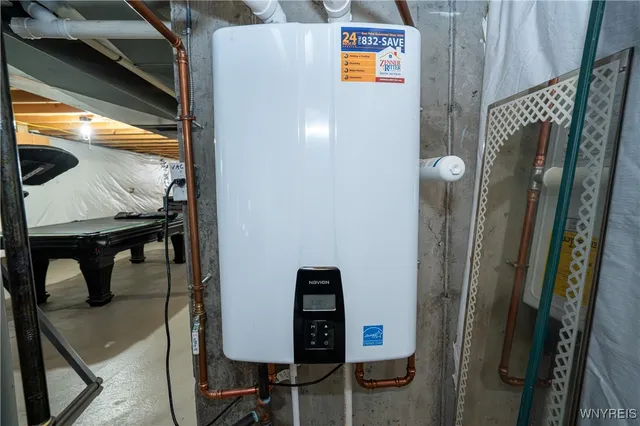 $465,000 | 31 Azure Pine Court, Amherst, NY 14228