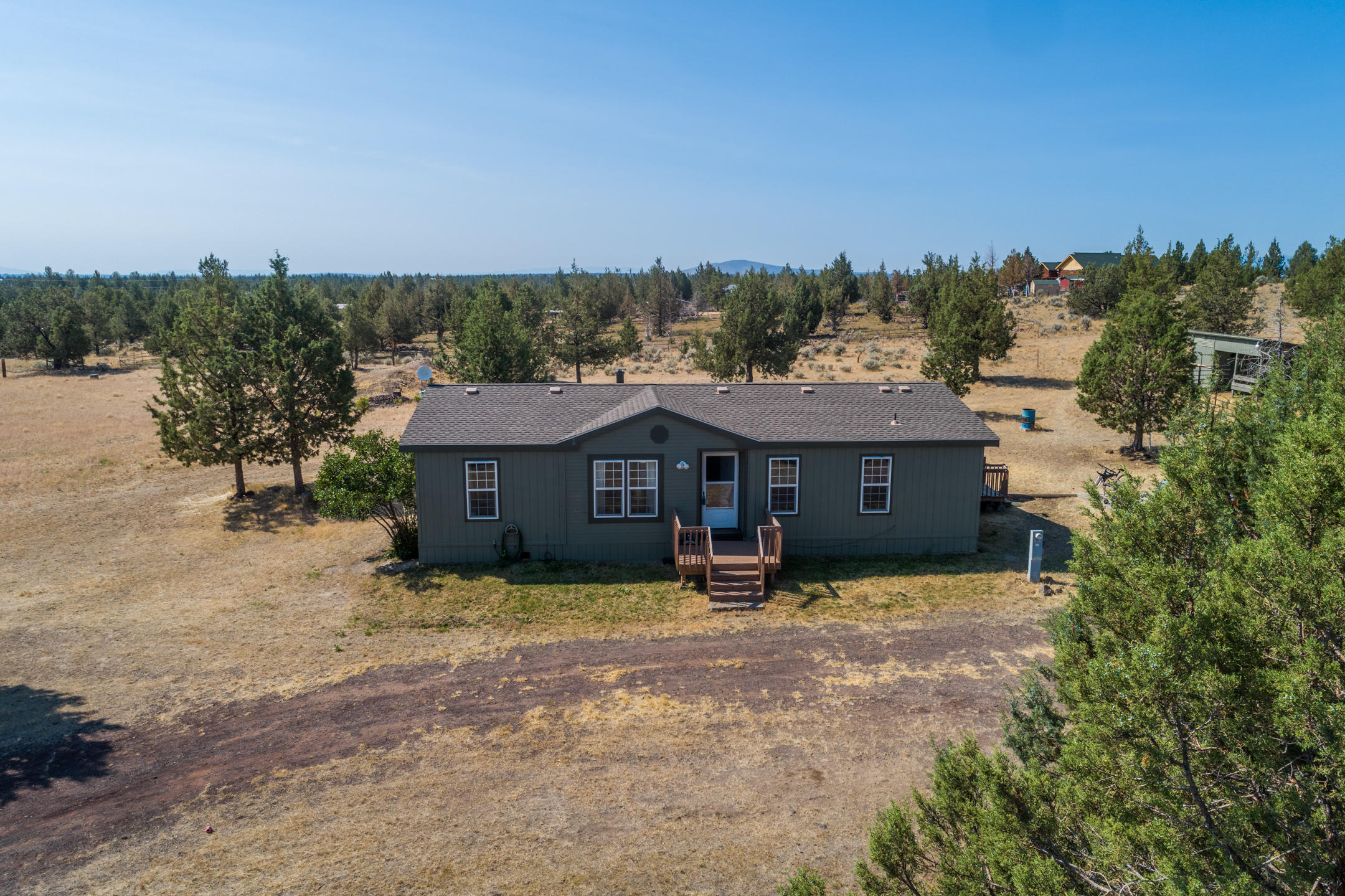 16653 Southwest Dove Road Terrebonne, OR 97760 - Photo 5 of 48 2020_07_22_16653_dove_rd-6