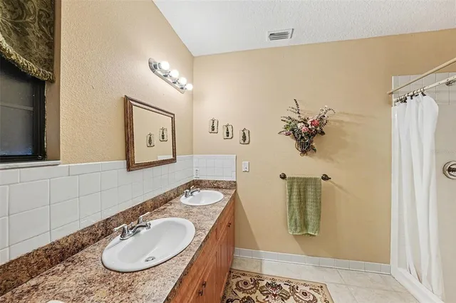 $430,000 | 17511 Eagle Lane, Lutz, FL 33558