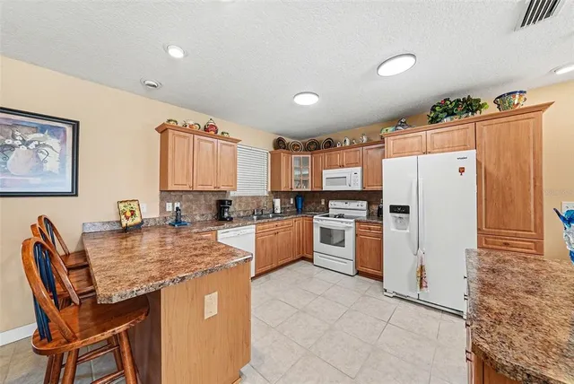 $430,000 | 17511 Eagle Lane, Lutz, FL 33558