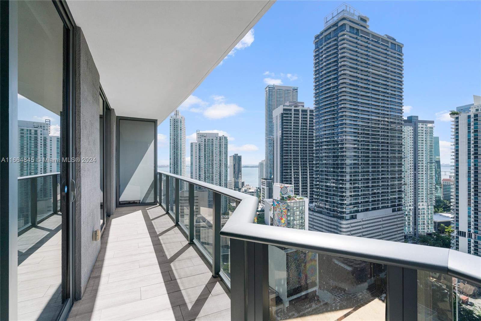 55 Southwest 9th Street, Unit 2804 Miami, FL 33130 - Photo 18 of 25 Gallery Image 18