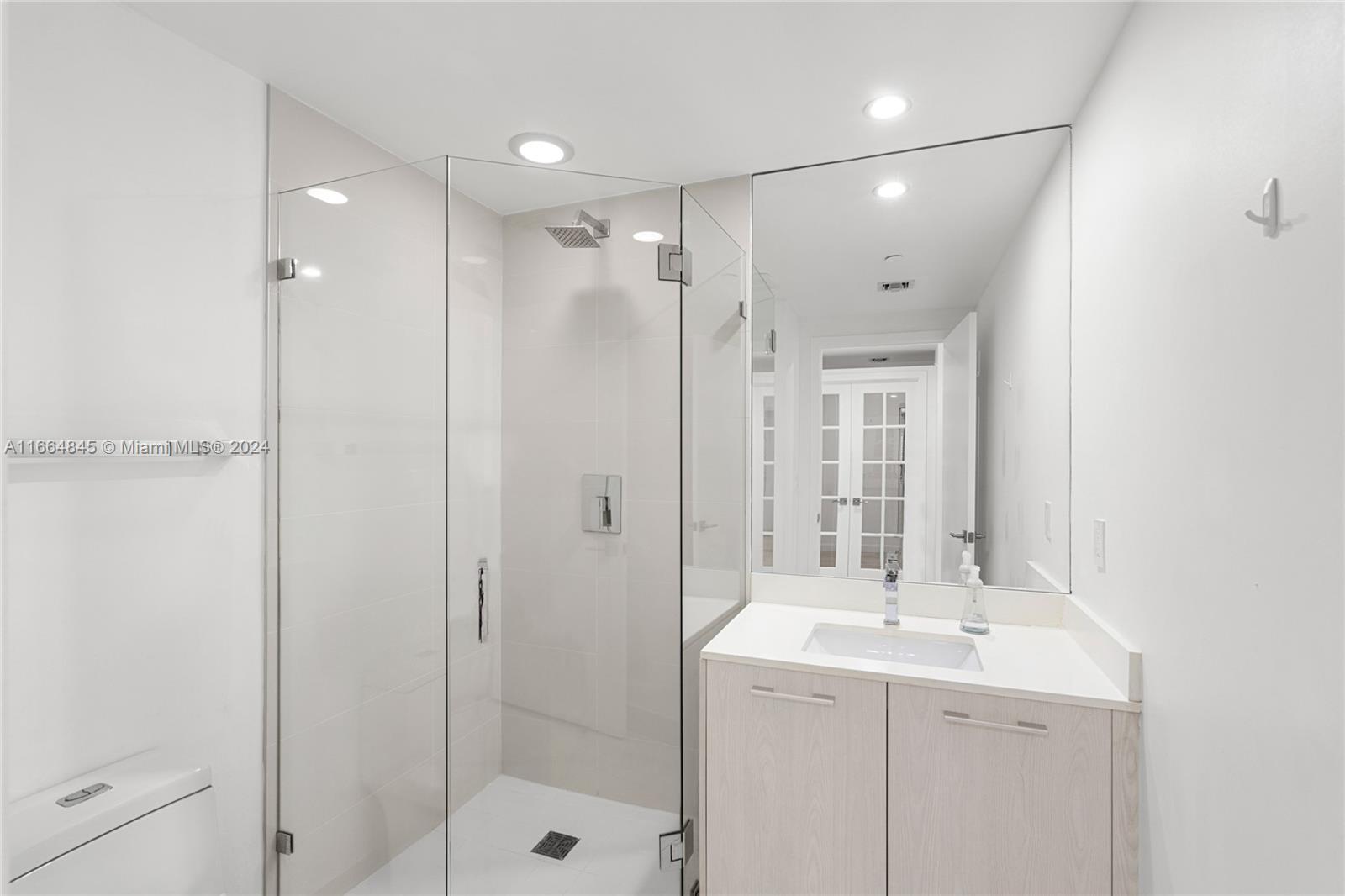 55 Southwest 9th Street, Unit 2804 Miami, FL 33130 - Photo 9 of 25 Gallery Image 9