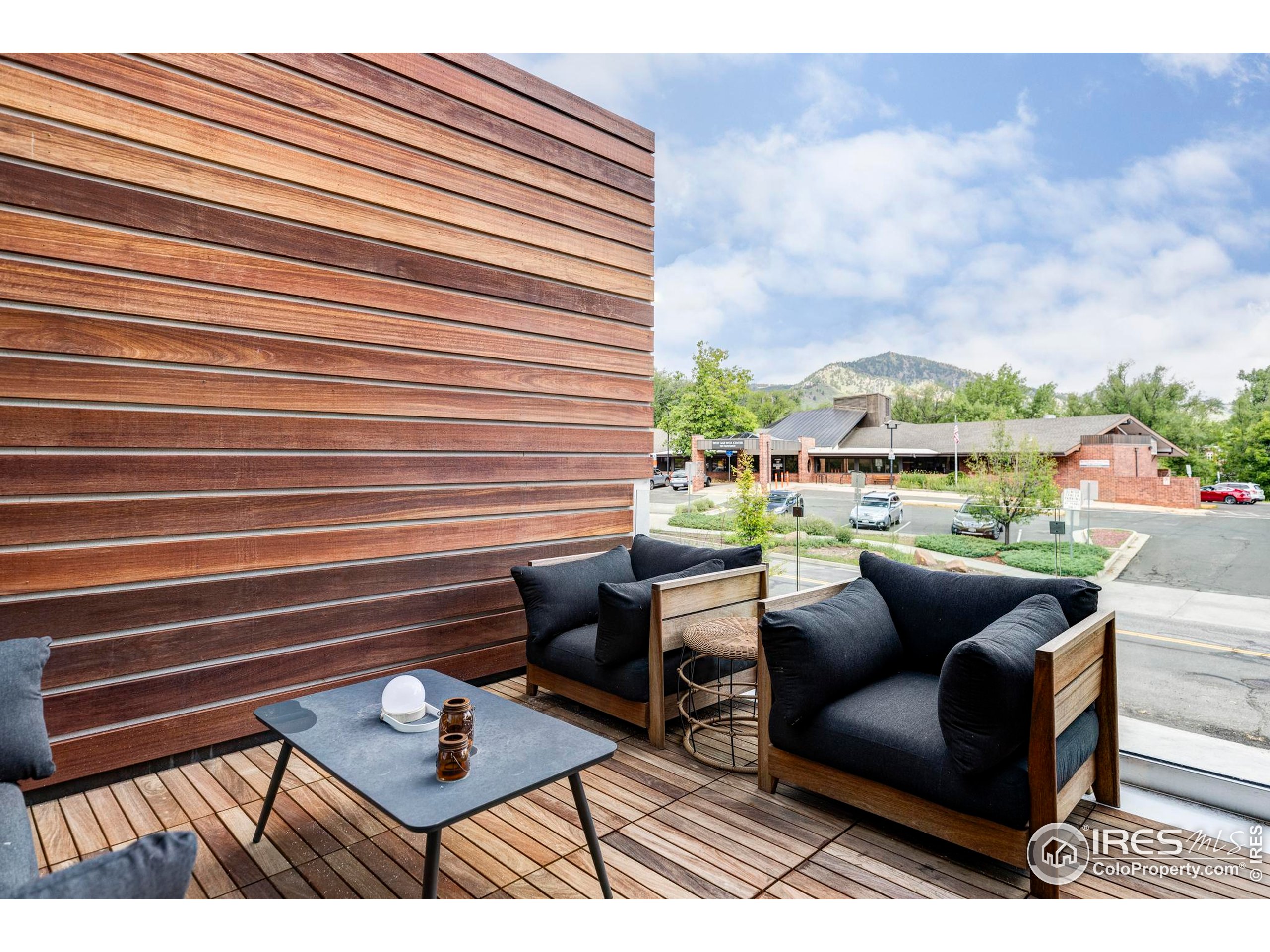 944 Arapahoe Avenue, Unit A Boulder, CO 80302 - Photo 19 of 36 a view of a terrace with couches