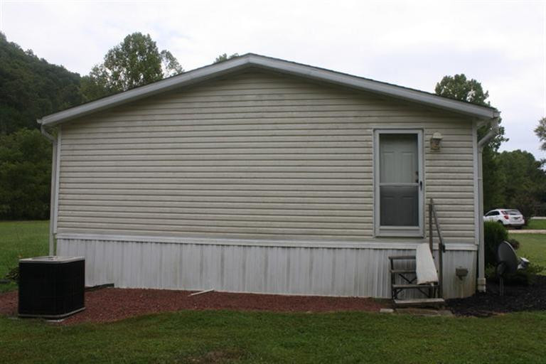 1215 Cat Creek Road Stanton, KY 40380 - Photo 37 of 39 Photo 37