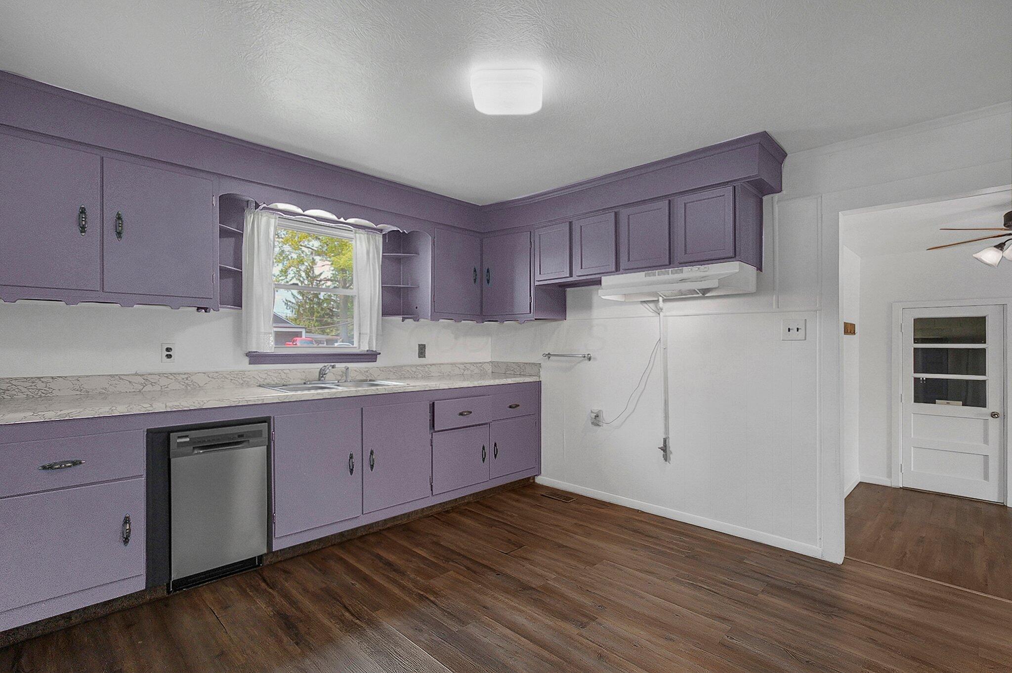 1550 Frank Road Columbus, OH 43223 - Photo 11 of 26 12-web-or-mls-1550-frank-rd
