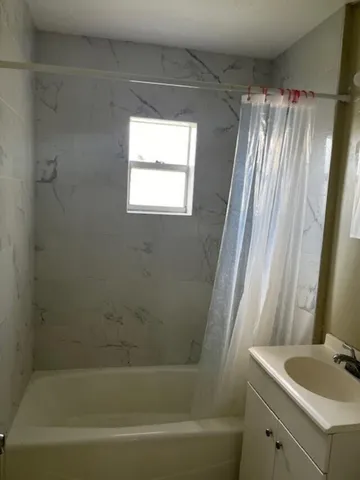 $1,400 | 2023 Delphia Street, West Palm Beach, FL 33401