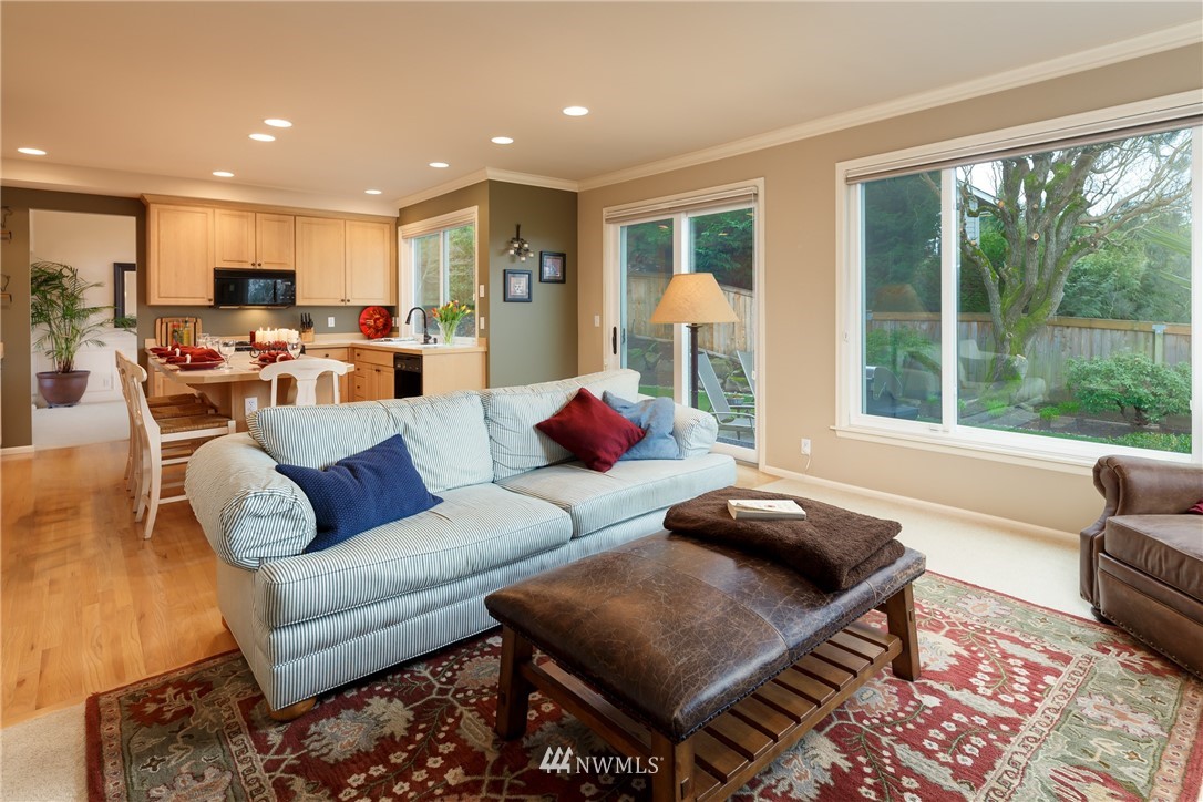 2726 202nd Street Southeast Bothell, WA 98012 - Photo 13 of 28 Gallery Image 13