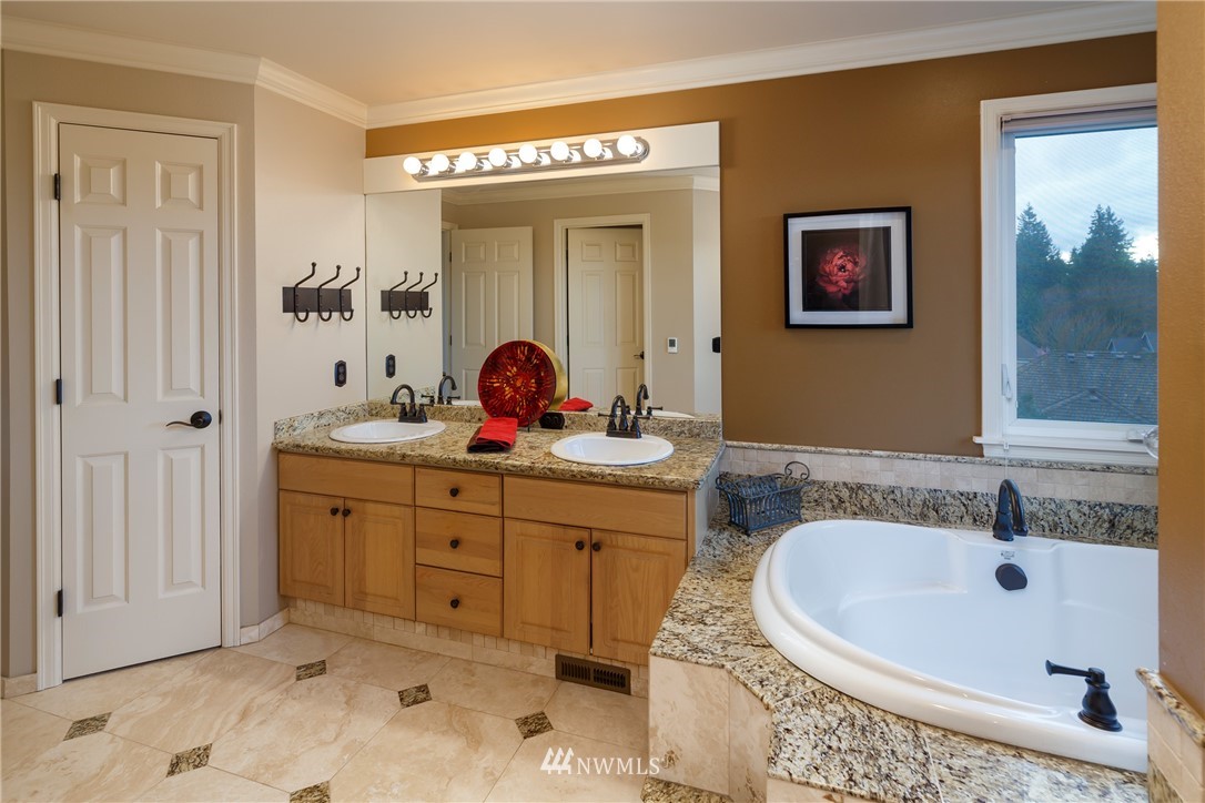 2726 202nd Street Southeast Bothell, WA 98012 - Photo 19 of 28 Gallery Image 19