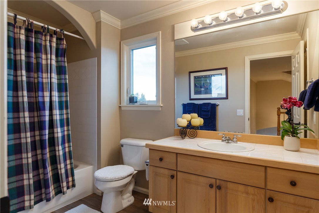 2726 202nd Street Southeast Bothell, WA 98012 - Photo 22 of 28 Gallery Image 22