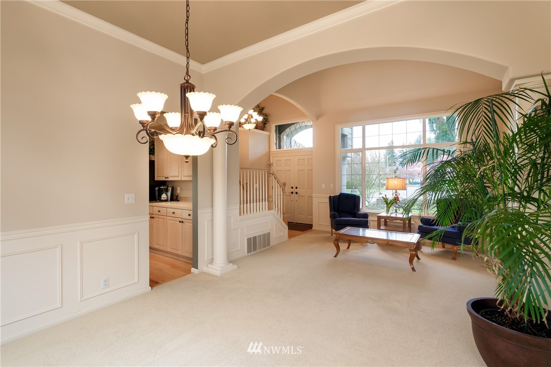 2726 202nd Street Southeast Bothell, WA 98012 - Photo 6 of 28 Gallery Image 6