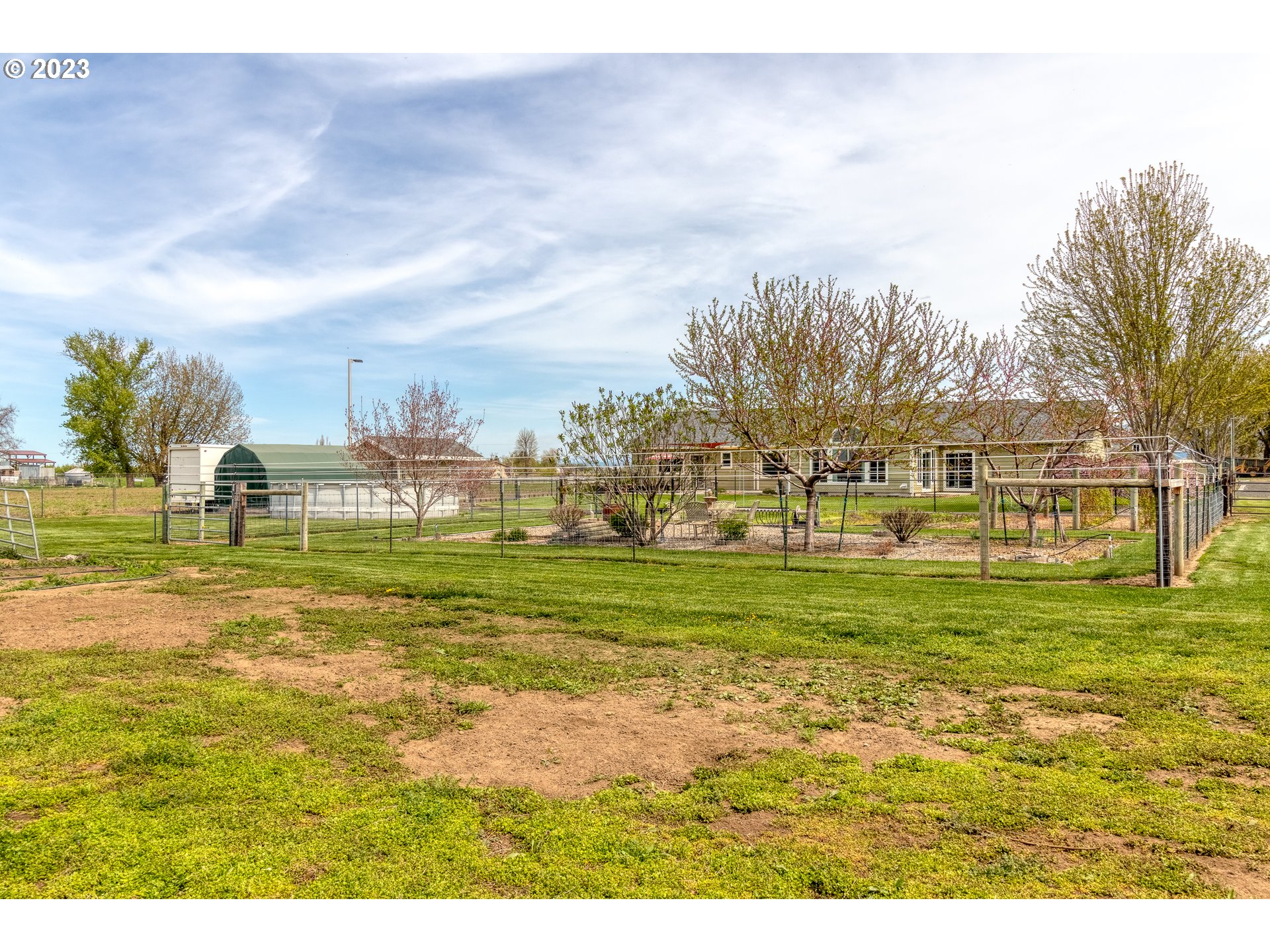 52794 Appleton Road Milton Freewater, OR 97862 - Photo 25 of 35 a view of yard with ocean