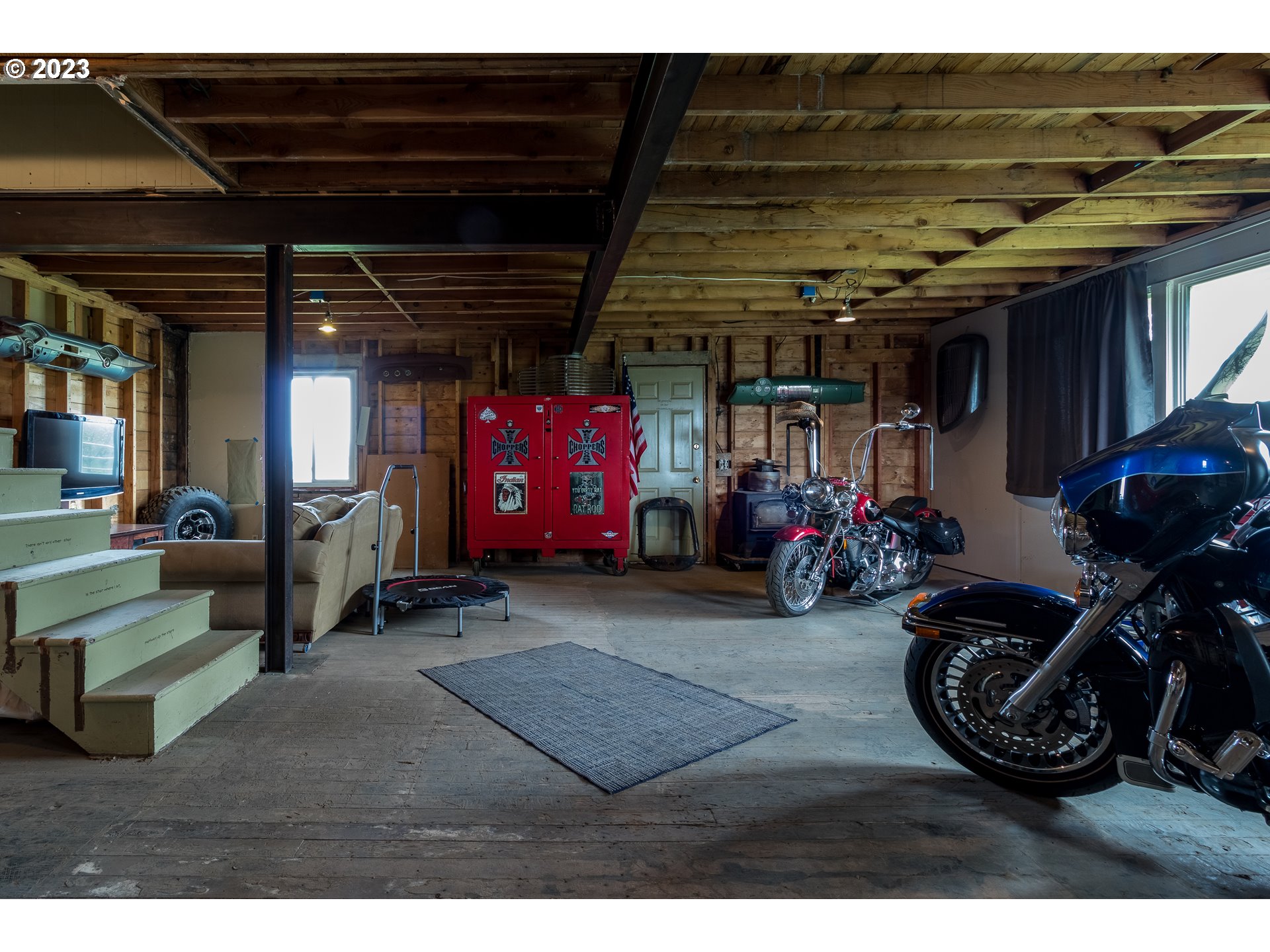 52794 Appleton Road Milton Freewater, OR 97862 - Photo 34 of 35 a view of a room with gym equipment