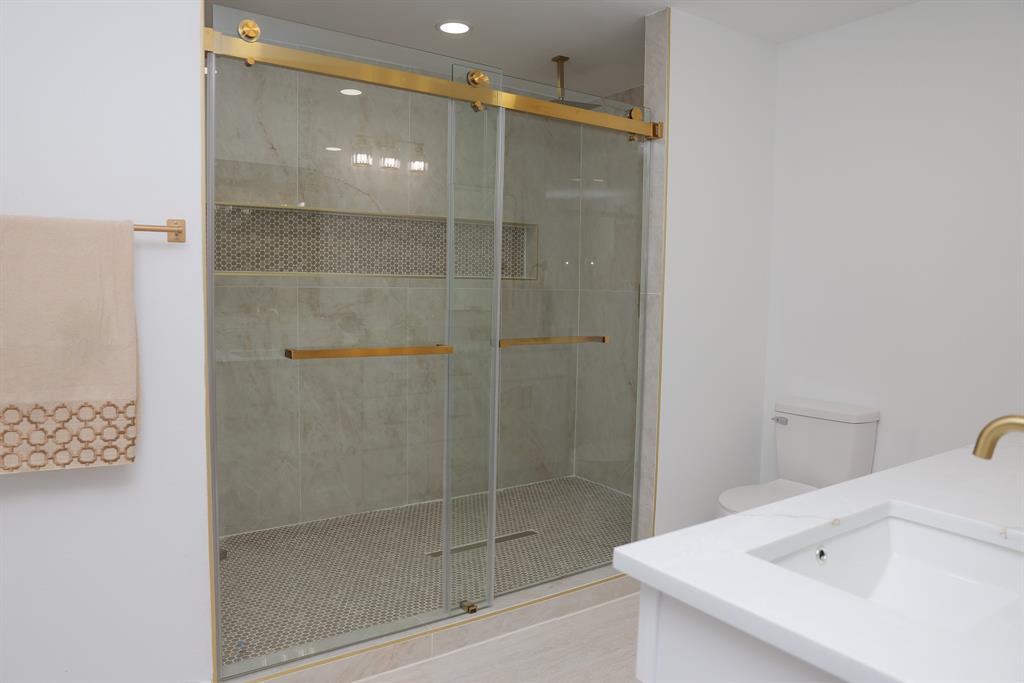 6508 Ember Court Plano, TX 75023 - Photo 14 of 38