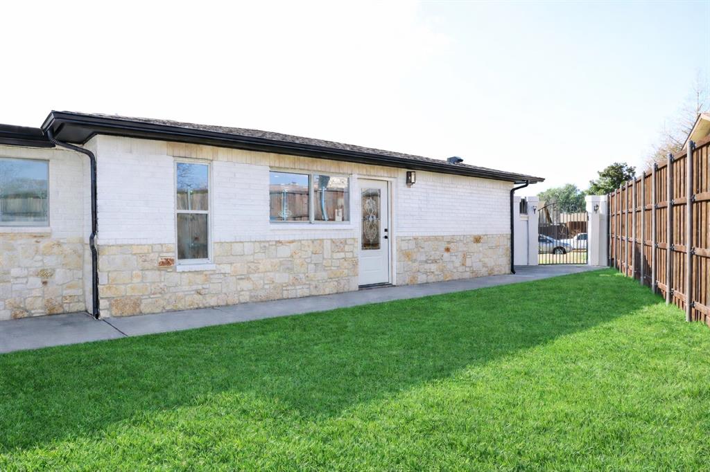 6508 Ember Court Plano, TX 75023 - Photo 36 of 38 Right Side of the House
