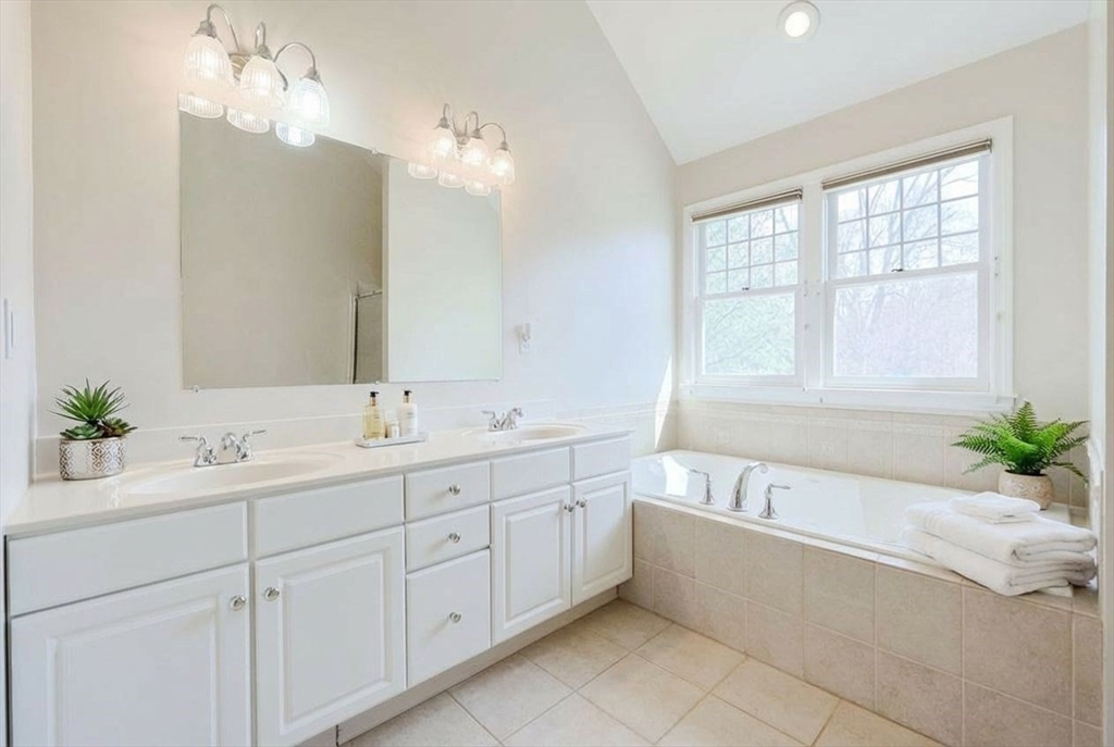 75 Sunflower Drive Raynham, MA 02767 - Photo 18 of 35