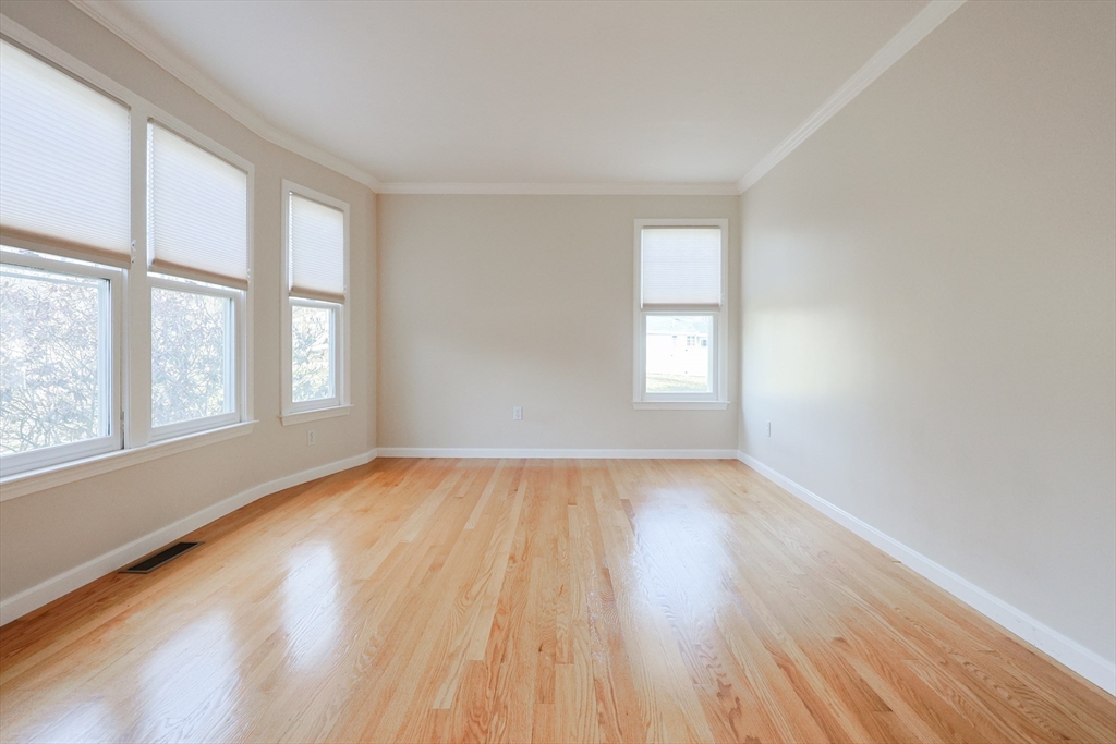 75 Sunflower Drive Raynham, MA 02767 - Photo 24 of 35
