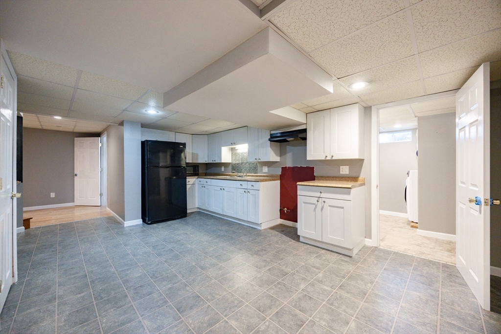 75 Sunflower Drive Raynham, MA 02767 - Photo 28 of 35