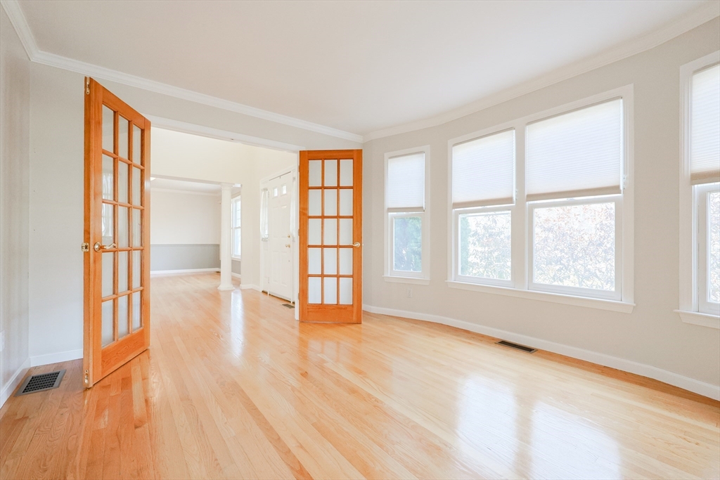 75 Sunflower Drive Raynham, MA 02767 - Photo 5 of 35