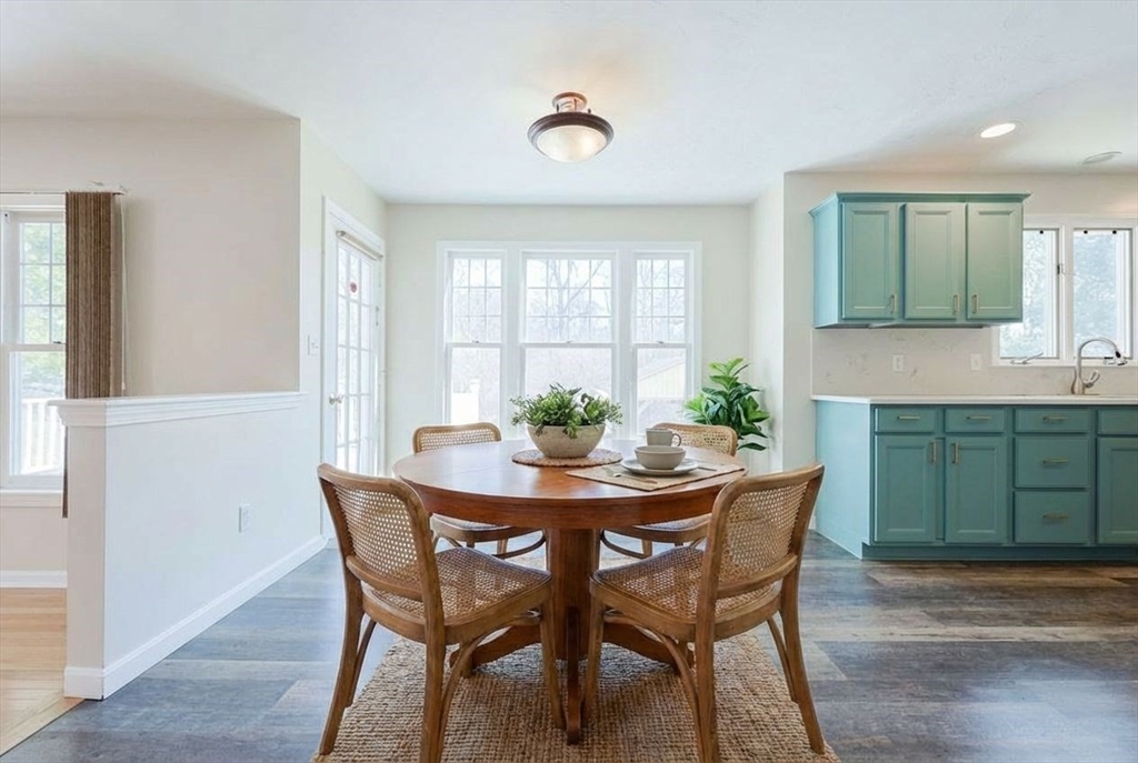 75 Sunflower Drive Raynham, MA 02767 - Photo 9 of 35